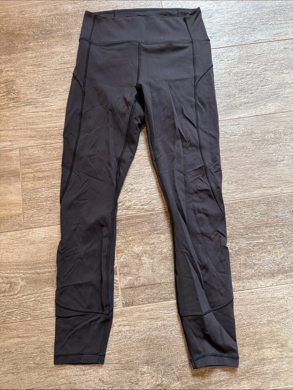 Black Lululemon Performance Leggings size 6 inseam 25”